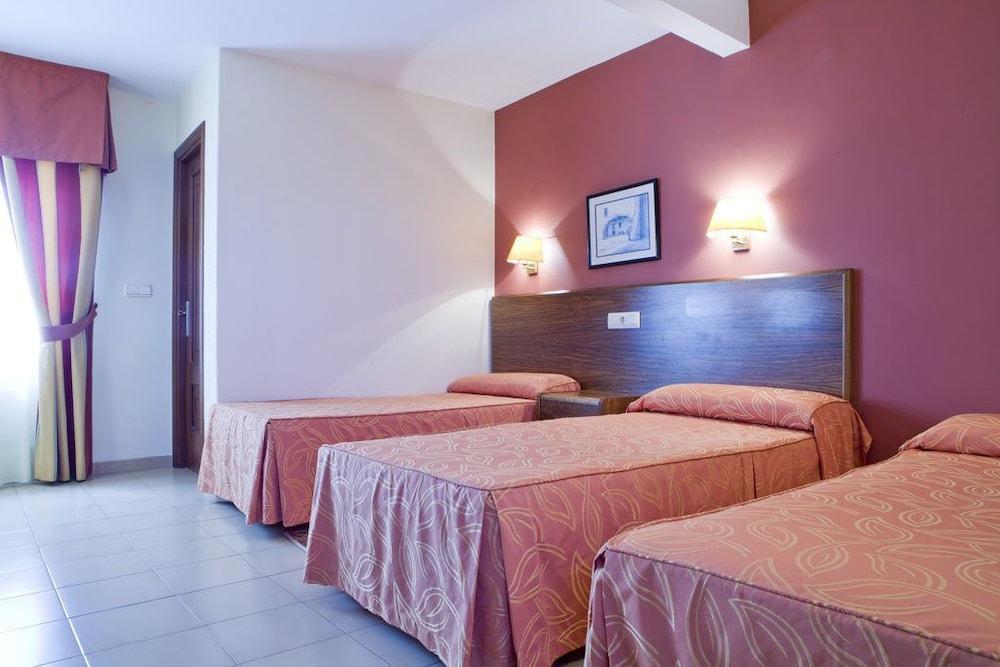 Hotel Siroco Portonovo Eksteriør bilde